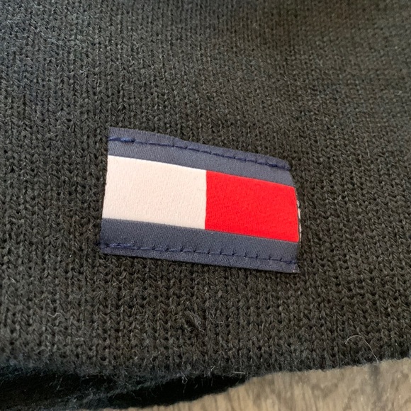 Tommy Hilfiger Logo OSFA Black Knit Beanie & Scarf New w.out tags - Picture 12 of 13